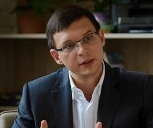 Мураев: Кресло президента отнимает разум