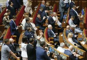 Всего 41 из 281 зарегистрированного: Рада рассматривала поправки к Избирательному кодексу в