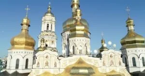 Всеукраинский Крестный ход и Божественная литургия в Киево-Печерской лавре: День Крещения Руси на NEWSONE