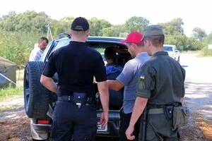 Под Львовом нацгвардейцев попросили помочь в борьбе с африканской чумой свиней. Фото