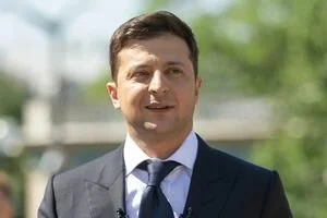 Зеленский заявил, что украинцы смогут голосовать при помощи смартфонов