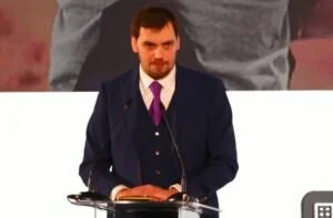 Гончарук рассказал, сколько украинцев пользуется госуслугами онлайн