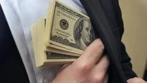 В Харькове задержали чиновника, который требовал взятку у нацгвардейцев-срочников