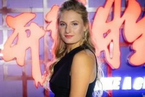 Украинская теннисистка собирает средства на продукты для нуждающихся