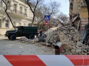 В Одессе обрушился старинный двухэтажный дом