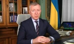 Медики в Черновцах не получили обещанную надбавку в 300% к зарплате