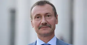 Папиев поздравил украинцев с Днем Победы