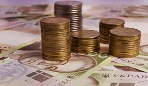 Стало известно, когда украинцы будут получать 6 200 грн минимальной зарплаты