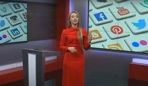 Омелян катается