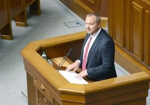 Лишенный гражданства Украины экс-нардеп Артеменко написал письмо Зеленскому