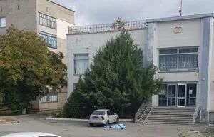 Под Мелитополем на пороге поселкового совета расстреляли замглавы местной ОТО: первые подробности и фото