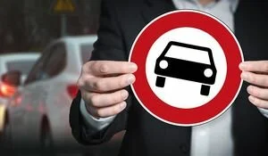 В Киеве внезапно перекрыли одну из центральных улиц