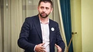 Арахамия угрожал жесткой сексуальной расправой чиновникам-коррупционерам