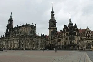 В Берлине арестовали троих подозреваемых в похищении крупнейшей в Европе коллекции из дрезденского музея