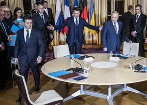 Зеленский об отношениях с Путиным: Он понимает, что мы самая большая страна Европы
