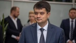 Разумков подписал и направил Зеленскому проекты закона об изменениях регламента