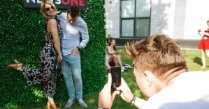 Ведущие NEWSONE присоединились к новой звездной соцсети OOLLA