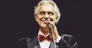 Итальянский тенор Андреа Бочелли заразился коронавирусом и после выздоровления согласился стать донором