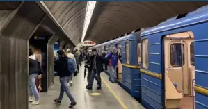 Киевская подземка начала ограничивать вход из-за роста пассажиропотока