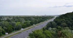 На Столичном шоссе перекроют несколько полос из-за ремонта: карта и сроки