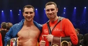 Легендарные братья-боксеры наконец-то встретились лицом к лицу