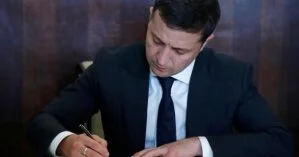Зеленский одобрил господдержку заведений культуры, которые пострадали из-за карантина