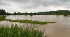Паводки на западе Украины: в Ивано-Франковской области нашли утопленницу