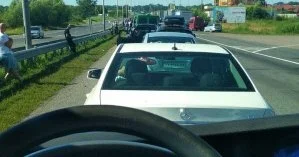 На границе с Венгрией украинцы массово застряли в пункте пропуска и вынуждены ждать по несколько дней