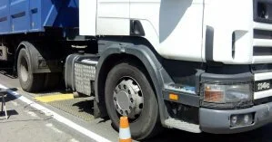 В Украине за сутки дальнобойщикам выписали штрафов на более 400 тыс. гривен