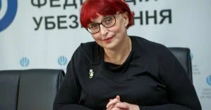 Скандальная слуга народа Третьякова пожаловалась на недостаточную зарплату в 35 тыс. грн