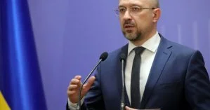Шмыгаль заявил, что правительство продолжит выплачивать деньги предпринимателям с детьми