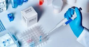 Медики подтвердили COVID-19 у 5 804 человек: статистика на 9 октября