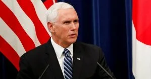 Кортеж, сопровождающий американского вице-президента, столкнулся с самосвалом