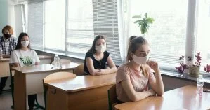 Ляшко объяснил, как будет проходить карантин в школах со вспышкой COVID-19