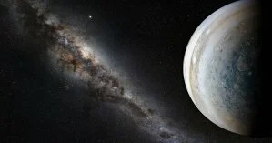 NASA засняли на Юпитере шторм, который может полностью поглотить Землю: видео