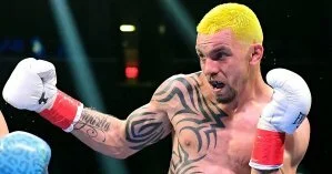 Украинский боксер планирует сорвать большой куш, сделав ставку на победу Лопеса