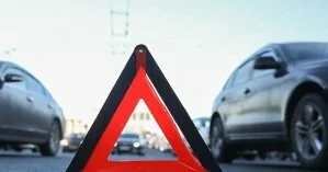В Киевской области трое подростков перебегали дорогу и попали под колеса машины