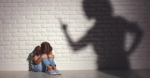 В Хмельницкой области мать до смерти избила дочь и сказала, что та сама нанесла себе травмы