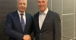 Сальдо вместе с Бойко запустили тепло для жителей Херсона