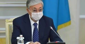 В Казахстане построят завод по производству российской вакцины от COVID