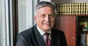 В Украину не пустили венгерского чиновника, который вмешивался в выборы на Закарпатье