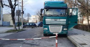 Во Львовской области пьяный водитель фуры пытался дать полиции 5 000 гривен взятки