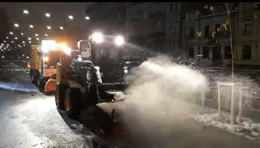 Уборка снега в Киеве